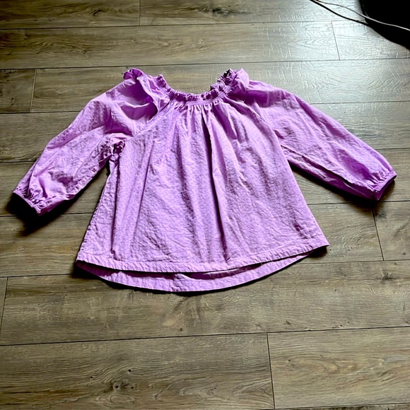 Trendy Light Purple Top, size large - Picture 2 of 9